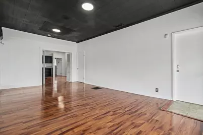 17 W Southern Avenue, Latonia, KY 41015 - Photo 11