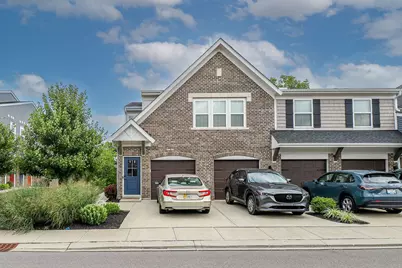 690 Daphne Way, Crescent Springs, KY 41017 - Photo 1