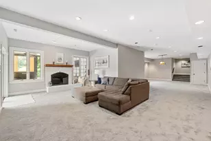 808 Squire Lake Dr, Villa Hills, KY 41017 - Photo 21