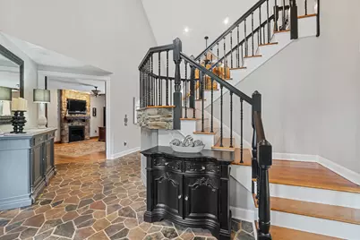 808 Squire Lake Drive, Villa Hills, KY 41017 - Photo 7