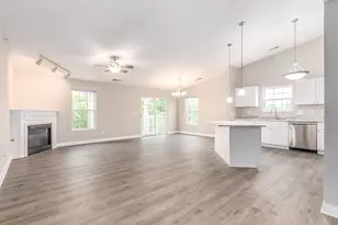 1118 Periwinkle Dr, Florence, KY 41042 - Photo 1