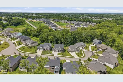 1631 Stone Crest Drive, Hebron, KY 41048 - Photo 3