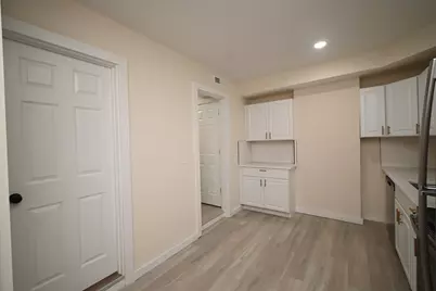 129 W 9th Street, Covington, KY 41011 - Photo 13