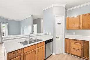 153 Saddlebrook Ln, Florence, KY 41042 - Photo 11