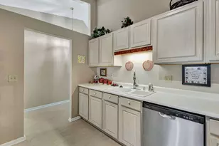2452 Hickory Glen Ln, Burlington, KY 41005 - Photo 11