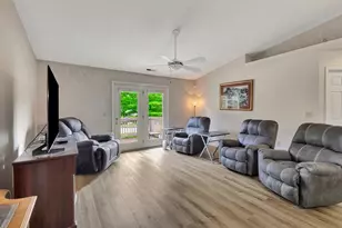 2452 Hickory Glen Ln, Burlington, KY 41005 - Photo 5
