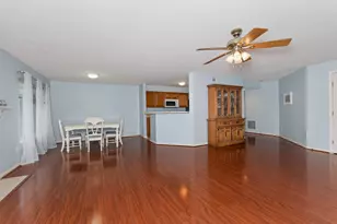 1604 Ashley Ct, Florence, KY 41042 - Photo 3
