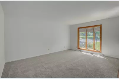 8576 Winthrop Circle, Florence, KY 41042 - Photo 5