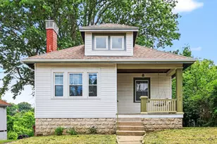 402 Linden Ave, Southgate, KY 41071 - Photo 1