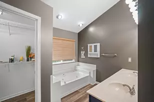 3287 Kingsburg Ct, Erlanger, KY 41018 - Photo 17