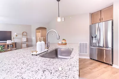 638 Foxhill Drive, Crescent Springs, KY 41017 - Photo 7