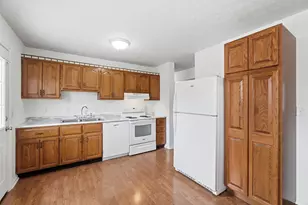 348 Merravay Dr, Florence, KY 41042 - Photo 7