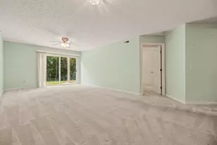 1620 Ashley Ct, Florence, KY 41042 - Photo 3