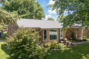 8516 Pheasant Dr, Florence, KY 41042 - Photo 1