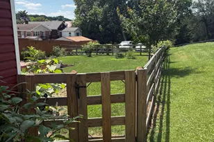 102 W Walnut St, Southgate, KY 41071 - Photo 3