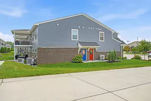 710 Crescent Lndg, Walton, KY 41094 - Photo 3