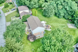 2064 Periwinkle Ct, Crescent Springs, KY 41017 - Photo 13