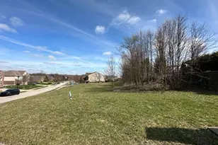 3911 Deertrail Dr, Erlanger, KY 41018 - Photo 5