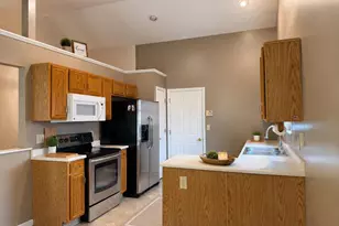 6527 Tall Oaks Dr, Florence, KY 41042 - Photo 5