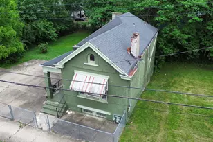 319 Pleasant St, Covington, KY 41011 - Photo 3
