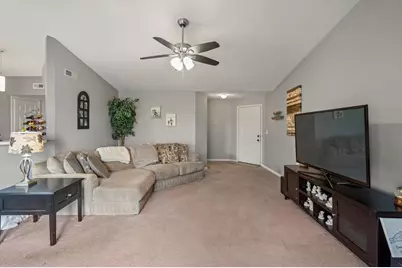 301 Spyglass Court #302, Wilder, KY 41076 - Photo 3