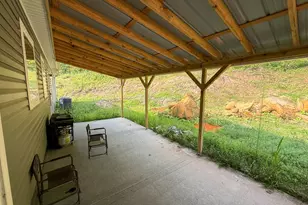 1000 Lazy Bee Ln, Vanceburg, KY 41179 - Photo 39