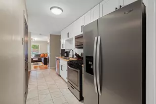 230 W 8th St, Newport, KY 41071 - Photo 9