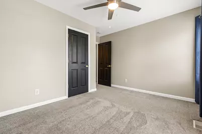 230 W 8th Street, Newport, KY 41071 - Photo 17