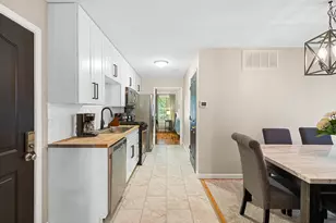 230 W 8th St, Newport, KY 41071 - Photo 5