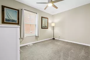 230 W 8th St, Newport, KY 41071 - Photo 15