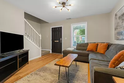230 W 8th Street, Newport, KY 41071 - Photo 3