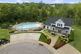 588 Foxhill Dr, Crescent Springs, KY 41017 - Photo 21