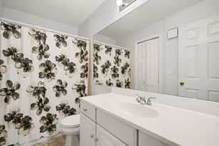 1886 Cliffview Ln, Florence, KY 41042 - Photo 7