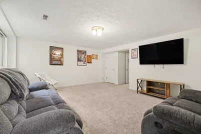 1886 Cliffview Lane, Florence, KY 41042 - Photo 9