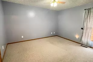 216 Southern Dr, Williamstown, KY 41097 - Photo 11