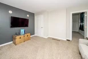 230 W 9th St, Newport, KY 41071 - Photo 15