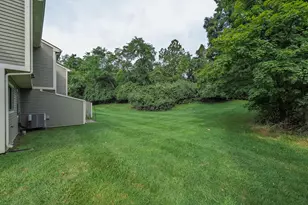 2426 Palmeadow Dr, Crestview Hills, KY 41017 - Photo 3