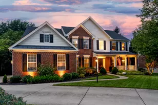 939 Greenview Ct, Villa Hills, KY 41017 - Photo 1