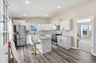 102 Churchill Dr, Williamstown, KY 41097 - Photo 5