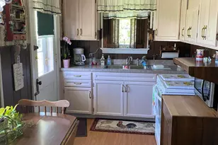 210 E 3rd St, Silver Grove, KY 41085 - Photo 5