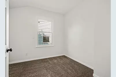 319 W 12th Street, Newport, KY 41071 - Photo 9