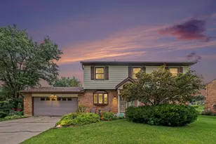 803 Dalewood Dr, Villa Hills, KY 41017 - Photo 1