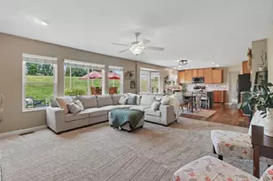 1966 Peach Blossom Ln, Hebron, KY 41048 - Photo 5