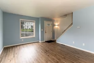 323 Bluegrass Ave, Southgate, KY 41071 - Photo 3