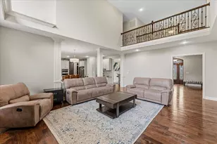 10862 Pleasant Colony Dr, Union, KY 41091 - Photo 11