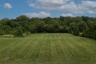 9753 Manassas Dr, Florence, KY 41042 - Photo 1