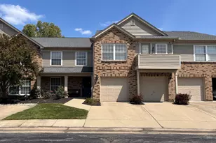 402 Napa Valley, Cold Spring, KY 41076 - Photo 1