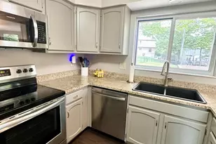 6812 Upland Ct, Florence, KY 41042 - Photo 7