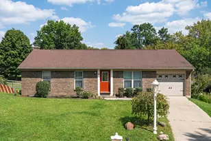 9 Squire Ct, Highland Heights, KY 41076 - Photo 1