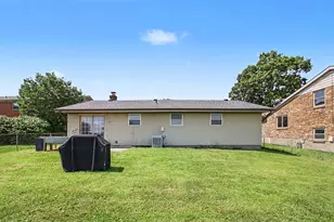 205 Merravay Dr, Florence, KY 41042 - Photo 5